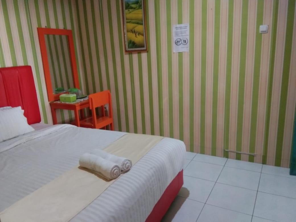 Hotel Krui Syariah Esterno foto