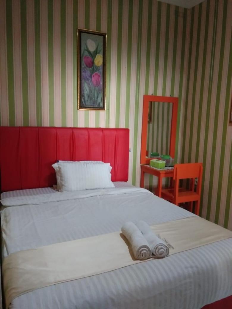 Hotel Krui Syariah Esterno foto